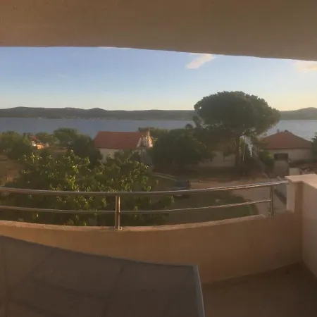Maleo * Sveti Petar (Zadar)